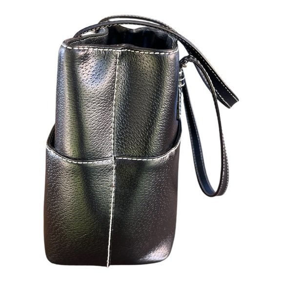 Kate Spade Black Tote - Picture 2 of 14